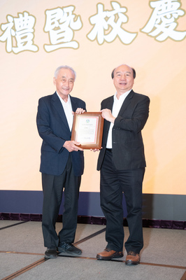 銀獎 會資系教授  高田敏文教授2圖片